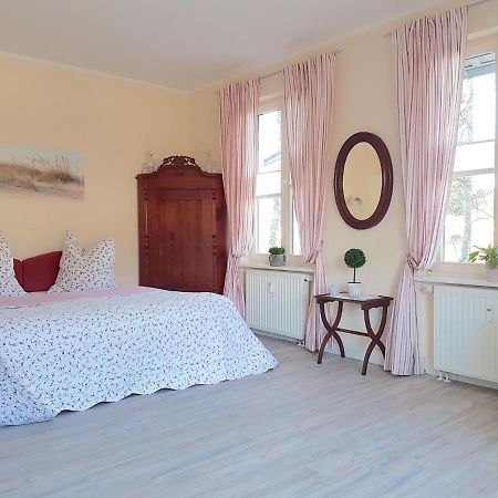 Ferienwohnungen Im Haus Boree Prerow Luaran gambar